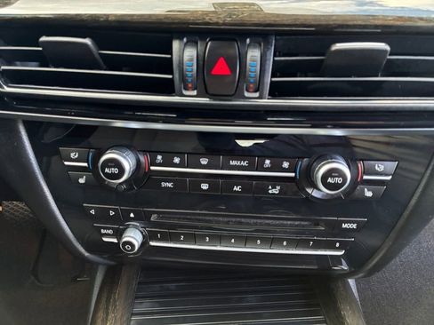 Used 2018 BMW X5 xDrive40e image 4