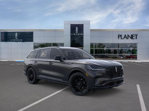 New 2026 Lincoln Aviator Reserve w/ Jet Appearance Package RWD image 7