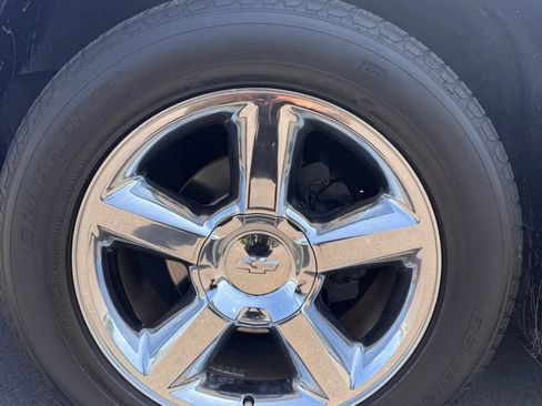 Used 2012 Chevrolet Avalanche LTZ AWD/4WD image 19
