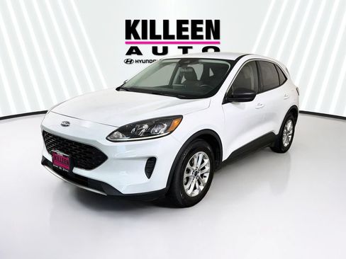Used 2022 Ford Escape SE w/ Convenience Package FWD image 3