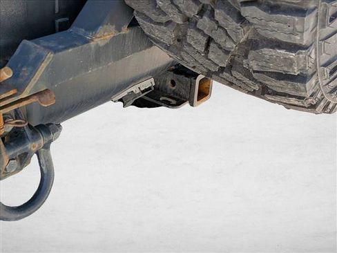 Used 2005 HUMMER H2 w/ Preferred Equipment Group AWD/4WD image 13