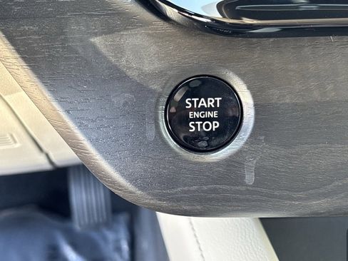 New 2025 Nissan Murano SV image 21