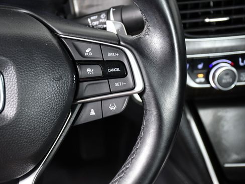 Used 2022 Honda Accord Touring image 13