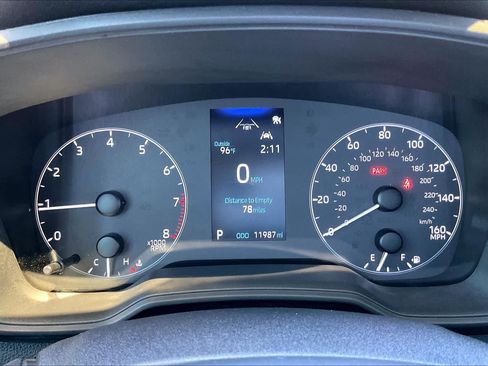 Used 2025 Toyota Corolla LE w/ Convenience Package FWD image 26