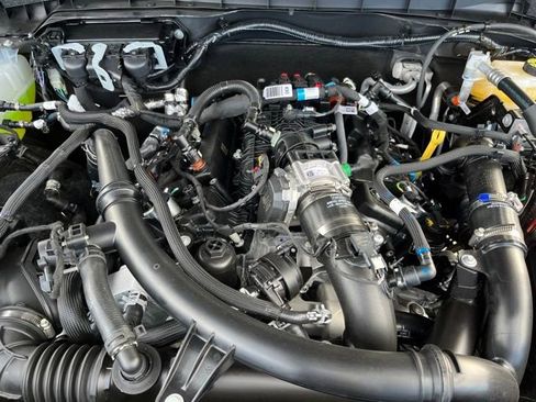 New 2025 Ford Bronco Badlands image 25