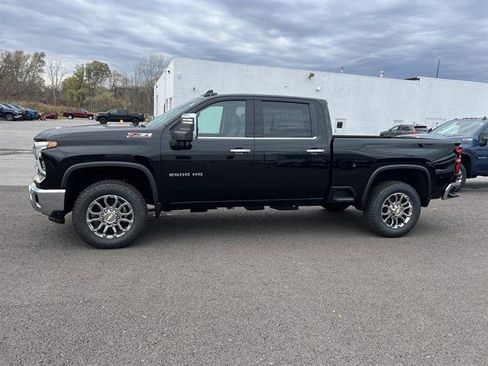 New 2026 Chevrolet Silverado 2500 LTZ w/ LTZ Premium Package image 2