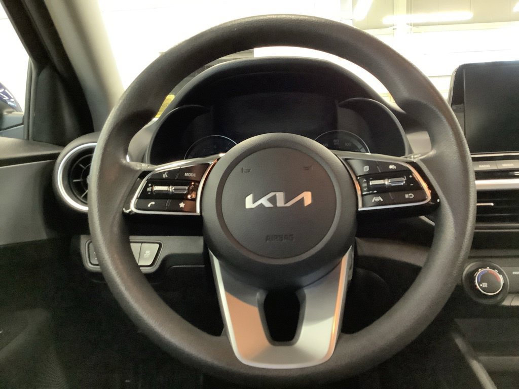 Certified 2023 Kia Forte LXS FWD image 8