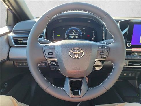 New 2026 Toyota Camry SE image 16