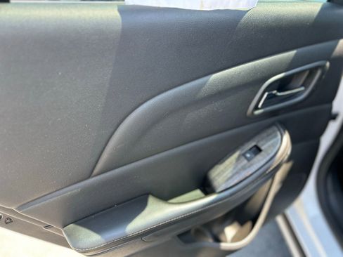 Used 2015 Chevrolet Malibu LT image 19