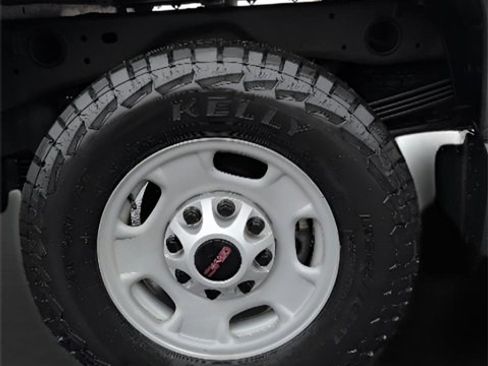 Used 2024 GMC Sierra 2500 Pro w/ Convenience Package image 31