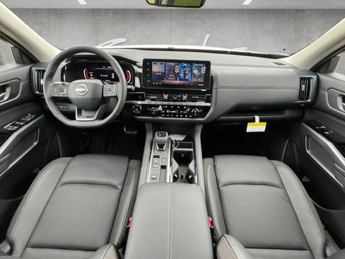 New 2026 Nissan Pathfinder SL FWD image 21