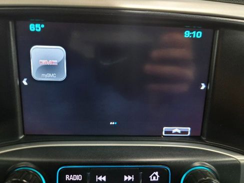 Used 2018 GMC Sierra 2500 SLT w/ Suspension Package, Off-Road AWD/4WD image 59