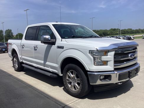 Used 2017 Ford F150 Lariat AWD/4WD image 2