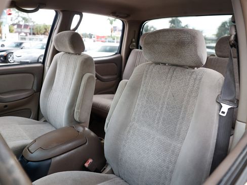 Used 2004 Toyota Tundra Limited image 6