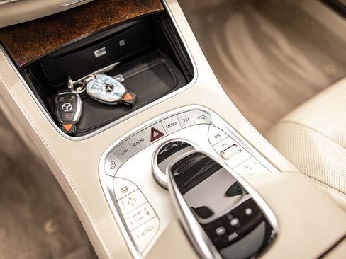 Used 2017 Mercedes-Benz S 550 4MATIC Sedan w/ Premium Package image 30