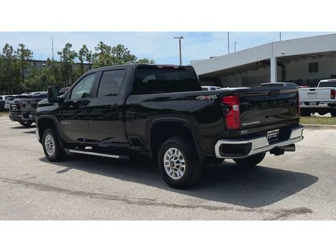 Used 2025 Chevrolet Silverado 2500 LT w/ Convenience Package AWD/4WD image 7