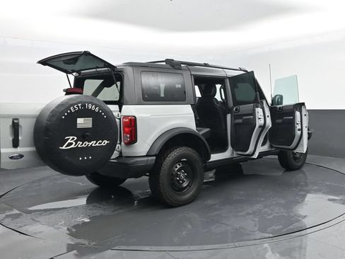 Used 2022 Ford Bronco Black Diamond AWD/4WD image 30