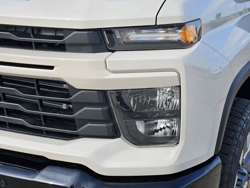 New 2026 Chevrolet Silverado 2500 Custom w/ Custom Value Package AWD/4WD image 11