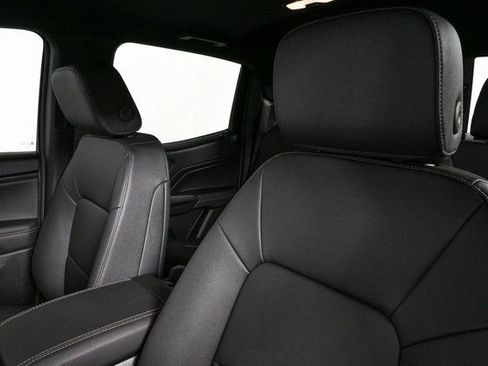 New 2026 GMC Canyon Elevation w/ Convenience Package image 5