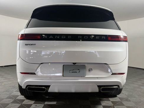 Certified 2024 Land Rover Range Rover Sport Dynamic SE image 6