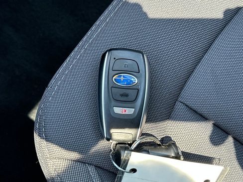 Used 2025 Subaru Crosstrek 2.5i Premium AWD/4WD image 28