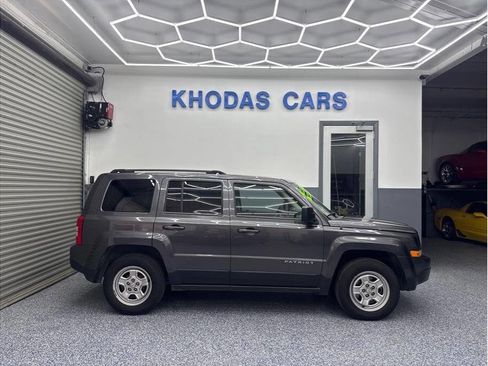 Used 2015 Jeep Patriot Sport w/ Power Value Group image 5