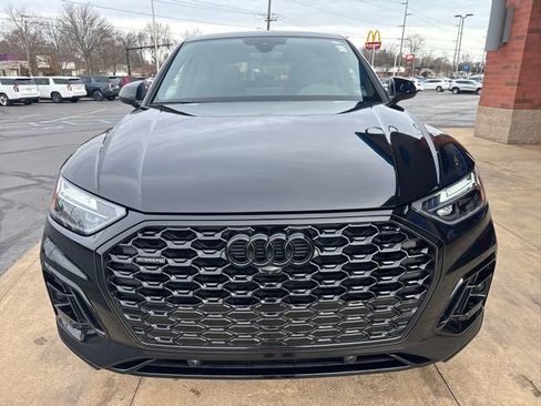 Used 2024 Audi Q5 2.0T Premium Plus w/ Premium Plus Package image 3