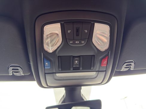 Used 2022 RAM 1500 Big Horn AWD/4WD image 23