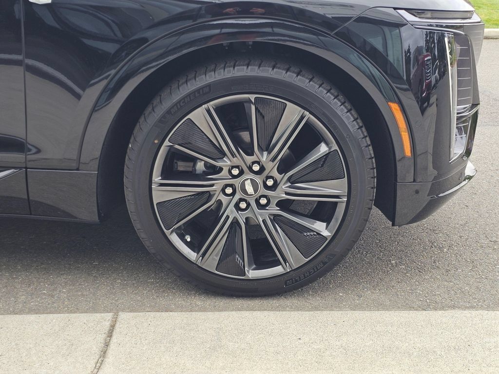 New 2027 Cadillac Lyriq Signature Sport w/ Nappa Leather Package AWD/4WD image 9