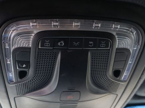 Used 2022 Mercedes-Benz Sprinter 2500 image 28