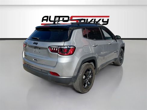 Used 2022 Jeep Compass Altitude image 7