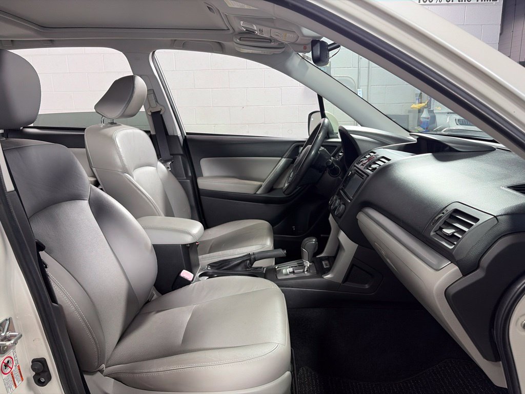 Used 2014 Subaru Forester 2.5i Touring AWD/4WD image 31