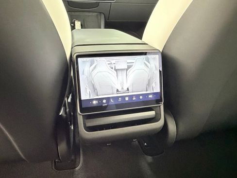 Used 2025 Tesla Model 3 Performance AWD/4WD image 32