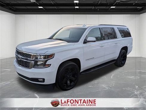 Certified 2020 Chevrolet Suburban LT w/ Luxury Package image 1