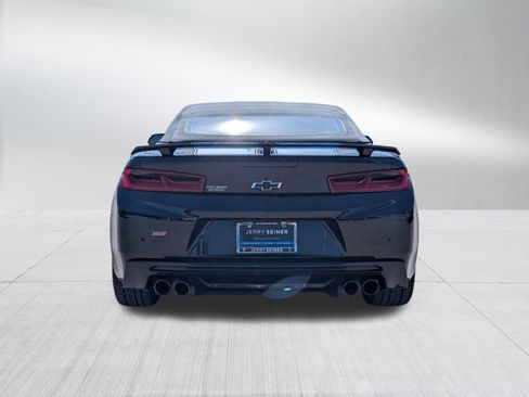 Used 2018 Chevrolet Camaro SS w/ LPO, Ground Effects Package RWD image 4