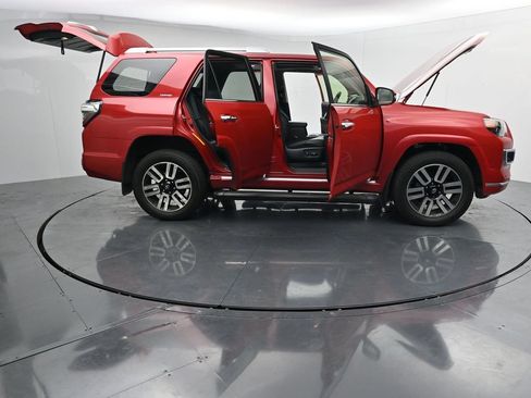 Used 2023 Toyota 4Runner Limited AWD/4WD image 27