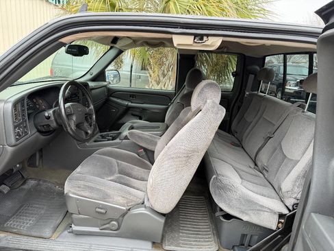 Used 2007 GMC Sierra 2500 SLE w/ Heavy-Duty Power Package image 4