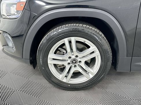 Used 2021 Mercedes-Benz GLB 250 4MATIC image 28