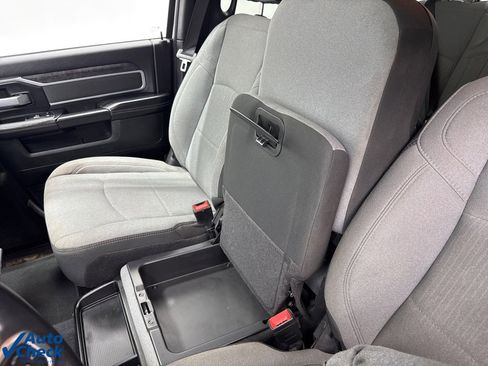 Used 2024 RAM 2500 Big Horn image 24