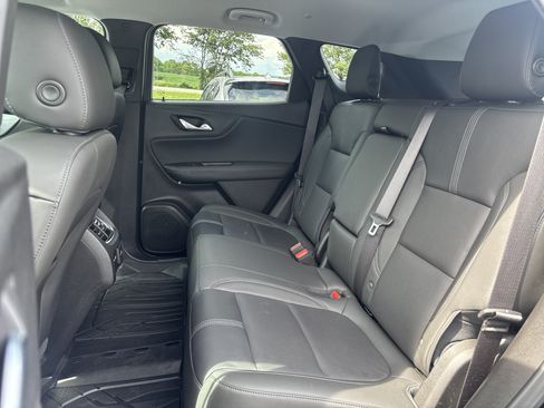 Used 2019 Chevrolet Blazer LT w/ Sound & Technology Package AWD/4WD image 28