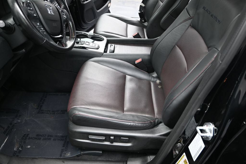 Used 2023 Honda Ridgeline Black Edition image 13
