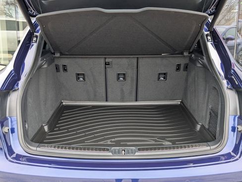 Certified 2025 Porsche Macan image 23