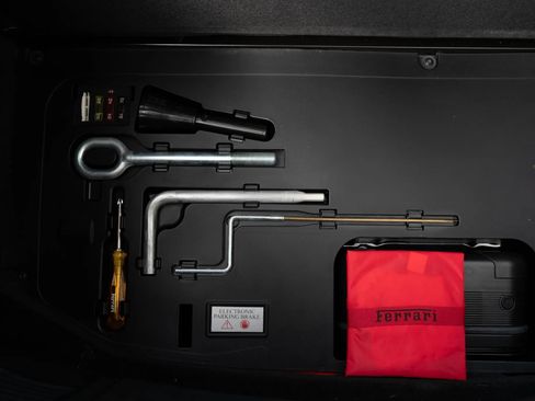 Used 2017 Ferrari F12 Berlinetta RWD image 66