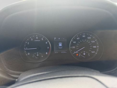 Used 2019 Hyundai Elantra GT FWD image 19