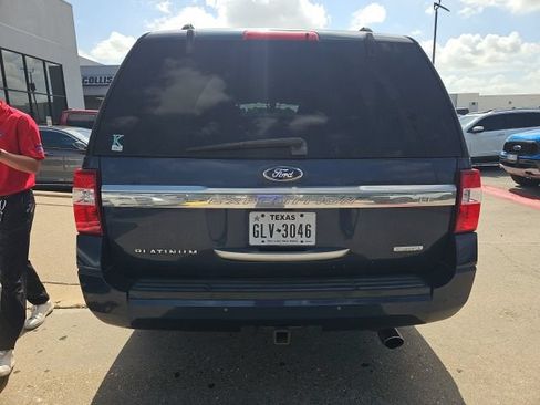 Used 2015 Ford Expedition EL Platinum RWD image 4