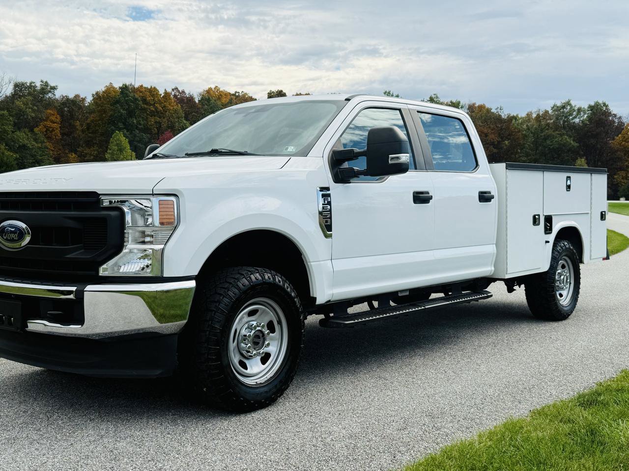 Used 2020 Ford F350 XL w/ Power Equipment Group AWD/4WD image 1