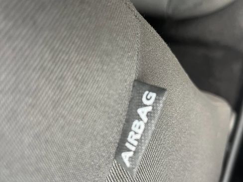 Used 2018 Ford Fiesta SE w/ Equipment Group 201A image 26