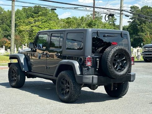 Used 2016 Jeep Wrangler Unlimited Sport AWD/4WD image 3