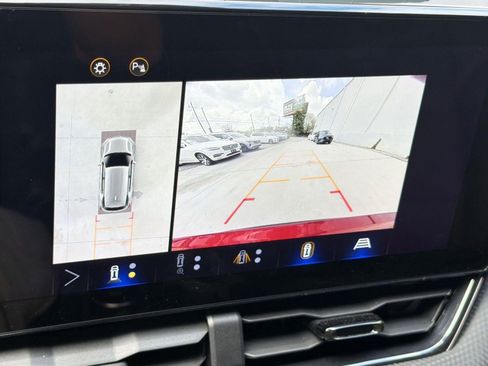 Used 2025 Chevrolet Equinox RS w/ Safety and Technology Package image 24