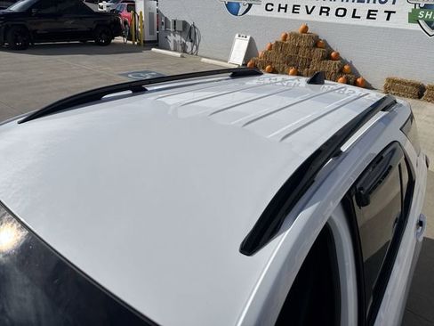 Certified 2022 Chevrolet Equinox RS w/ Infotainment Package image 23